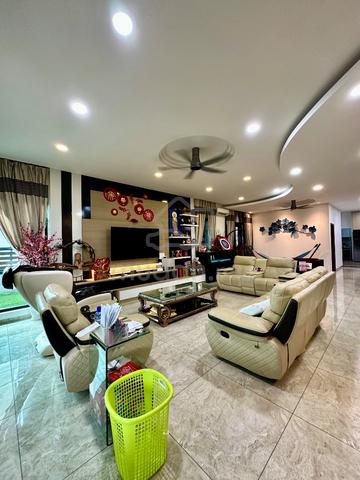 Taman Seri Austin Double Storey Semi D house (Olive) 1