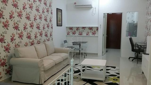 Parc Regency 1