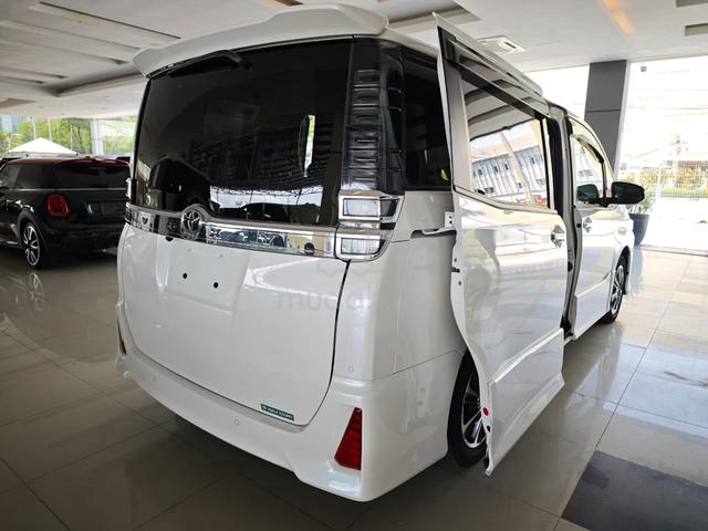 2021 Toyota VOXY 2.0 ZS KIRAMEKI III UNREG 7 SEAT - 5
