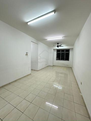 Indah Court Apartment (Bukit Indah) 1