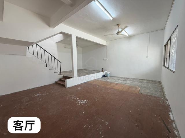 Double Storey Terrace House For Sale @ Jalan berlian Taman Berlian klu 1