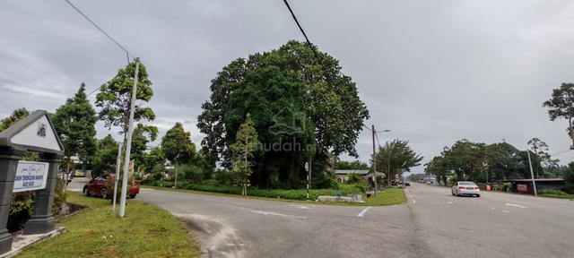 Tanah tepi jalan Di jalan Temenggong ahmad 1