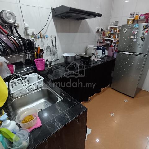 Flat Jalan Susur Barli 1