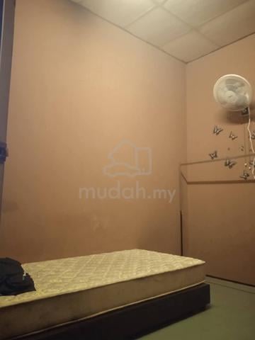 Bilik Sewa Taman Teratai Skudai  1