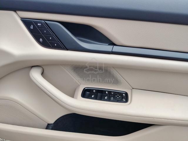 2024 Porsche TAYCAN Sedan 1,000km 4.5A Japan Spec - 5