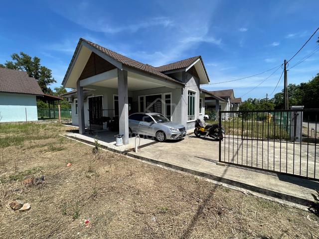 Rumah Banglo di Taman MP Indah, Marang 1