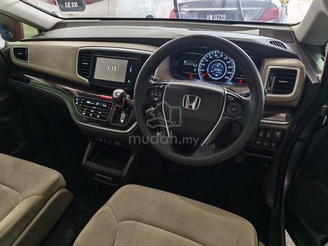 2014 Honda ODYSSEY 2.4 EXV (A) like new - 4