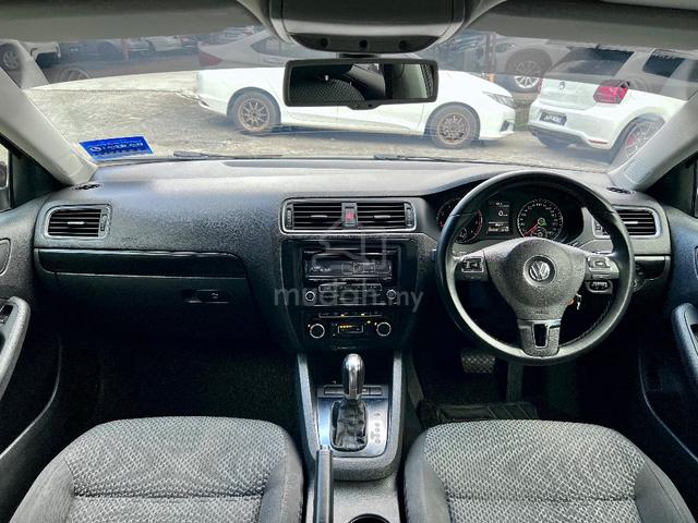 2012 Volkswagen JETTA 1.4 TSI (CBU) (A) - 4