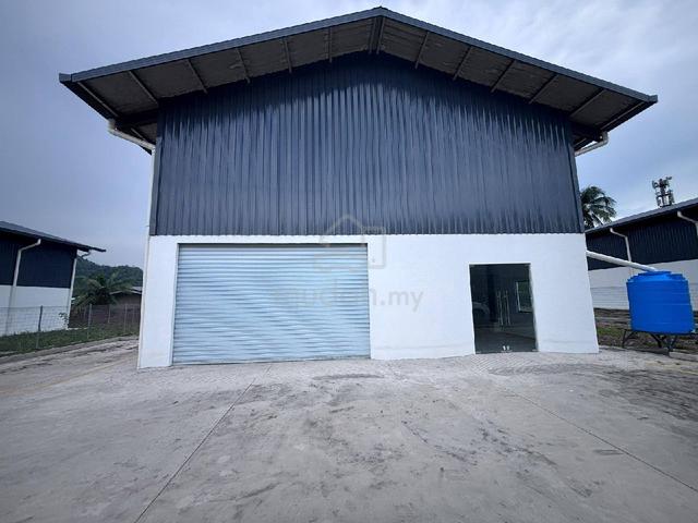 Inanam light industrial center 10000sqft warehouse for rent @ menggata 1