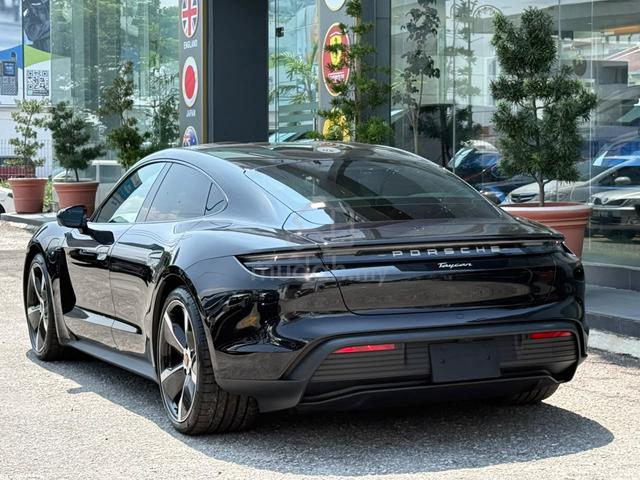 2024 Porsche TAYCAN FULL BLACK 5000KM SPORT CHRONO - 5