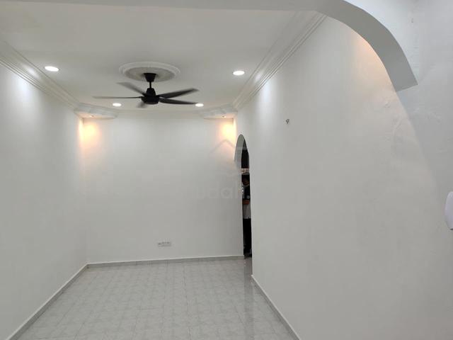Jalan Ciku Kota masai 1 storey renovated house 1