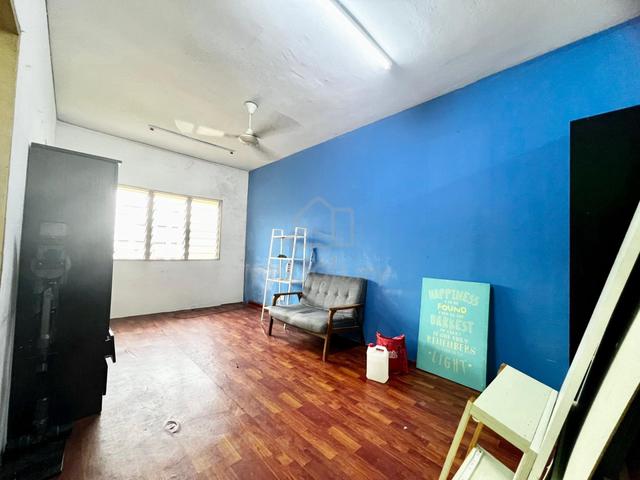 Rumah Pangsa Nilam Sari Flat 1