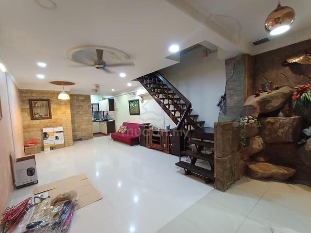 FULL LOAN FREEHOLD RENOVATED EXTENDED Double Storey Tmn Seri Gombak 1