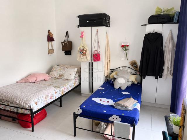 Bilik sewa wanita di kawasan meru dan klebang 1