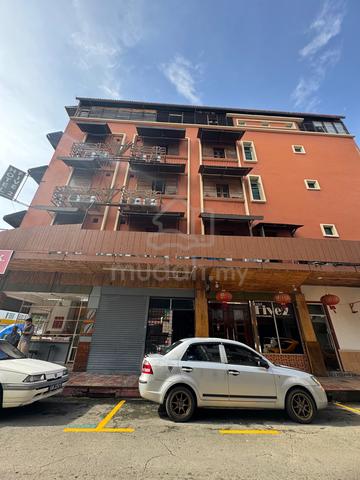 4 Storey Shop Lot - Kampung Air-Corner 1