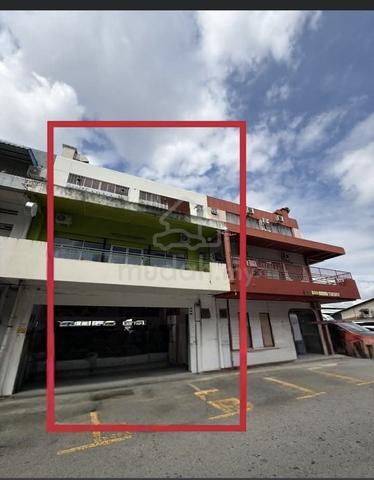 Likas Plaza Shop lot Likas / 3 Storey / Tenanted / Investment 1