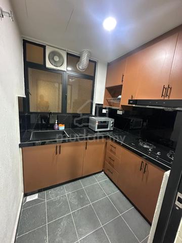 Residensi Max 1