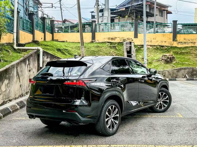 Lexus NX200T 2.0 F-SPORT M/Levinson P/Roof 360Cam - 2