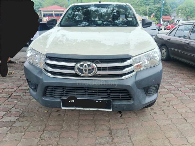2020 Toyota HILUX 2.4 MT MY17 AN120 FACELIFT (M) - 1