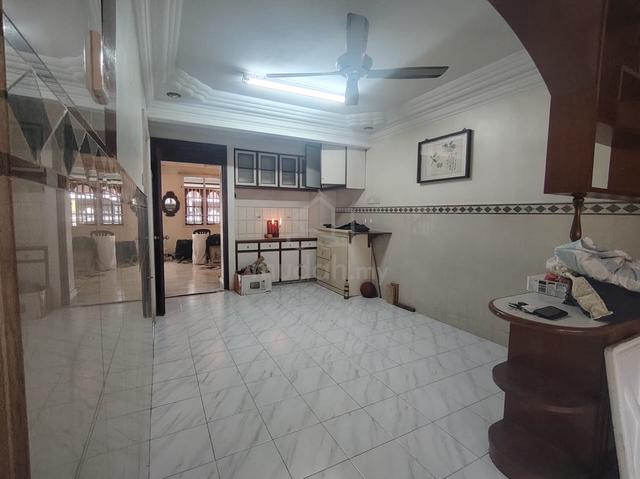 SS14 Subang Jaya Double Storey Terrace Link House 22x90sf For Sale 1