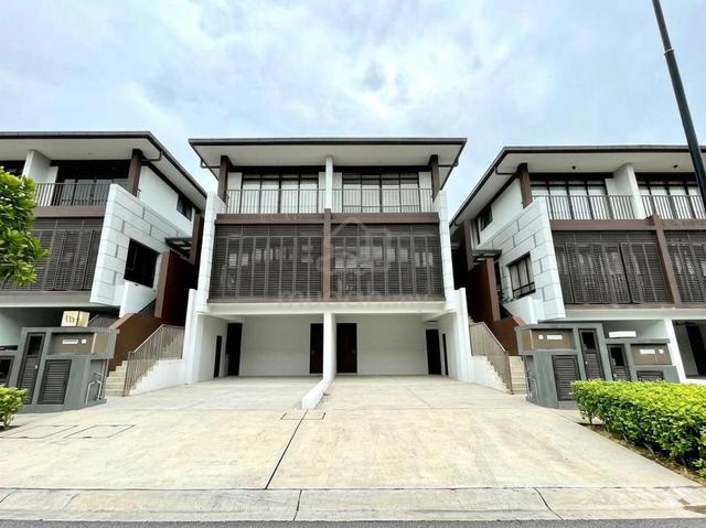 PHASE 2 + GOOD OFFER✅ 3 Storey Terrace House The Mulia Residences 1