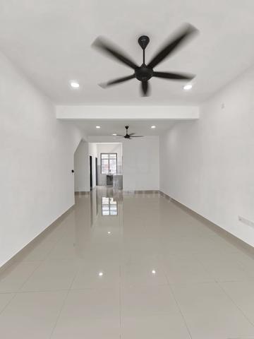 CIQ / Bandar Dato Onn / 4 Bedroom / AEON / Adda Height / Woodlands 1