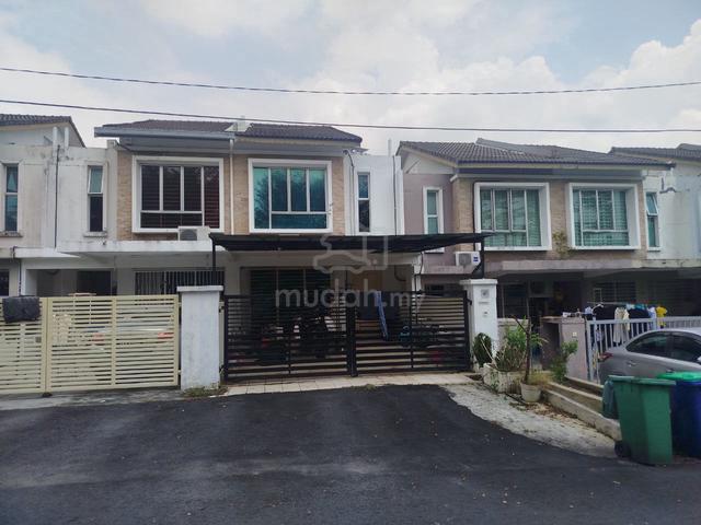 BELOW MARKET β
2 Storey Taman Lestari Putra, Seri Kembangan 1