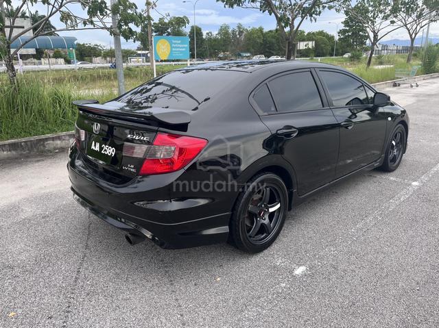 2012 Honda CIVIC 1.8 S-L iVTEC FACELIFT (A) - 4
