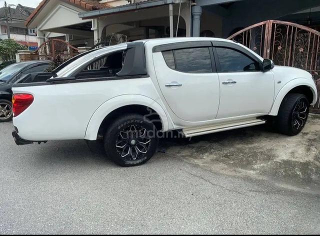 2013 Mitsubishi TRITON 2.5 FACELIFT (A) - 4