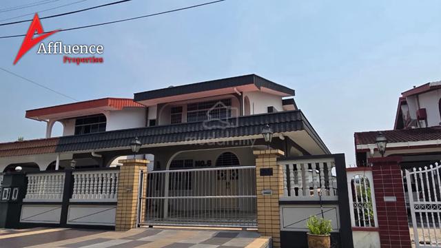 Double Storey Semi Detached House at Kenyalang Park for Rent 1