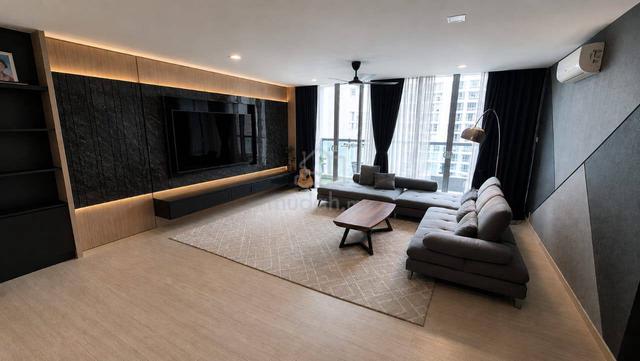 LakeFront Residence 1