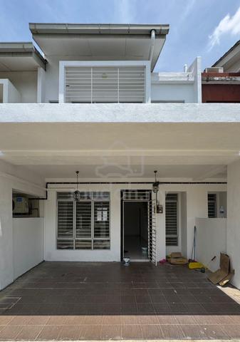 ( FOR RENT ) 2 Sty Terrace @ M Residence 1 , Tasik Puteri Rawang ,Aeon 1