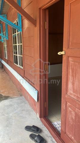 Bilik untuk disewa Jalan Parit Terus Benut 1