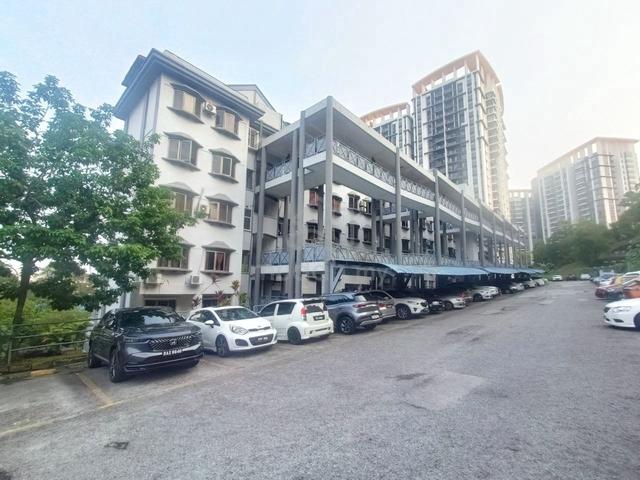 Sri Ledang 1