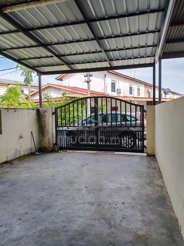 Batu Pahat 🏡LOW COST HOUSE END LOT UNIT 1