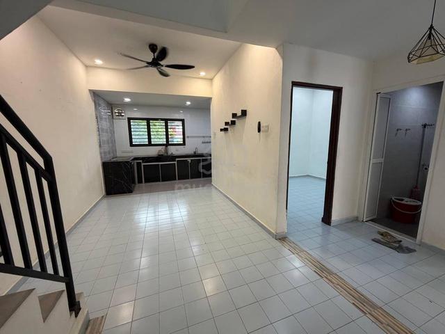 Single Storey/Jalan Teratai/Johor Jaya/Low Deposit 1