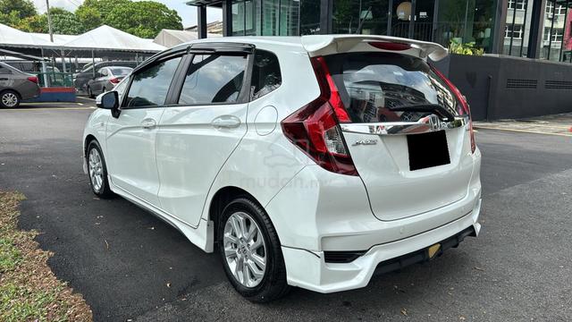 FULL SVC 87K KM CASH BACK 2019 Honda JAZZ 1.5 - 3