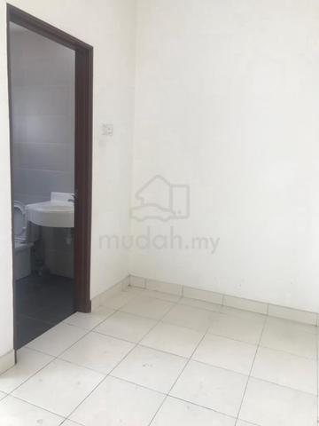Renovated With Good Condition Bandar Puteri Gelang Klang 2 Sty House 1