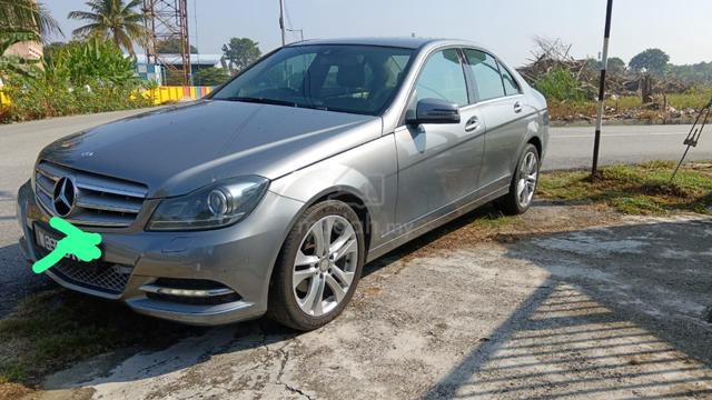 2013 Mercedes Benz C200 CGI BlueEFCY - 1