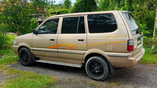 2001 Toyota UNSER 1.8 GLI (M) - 1