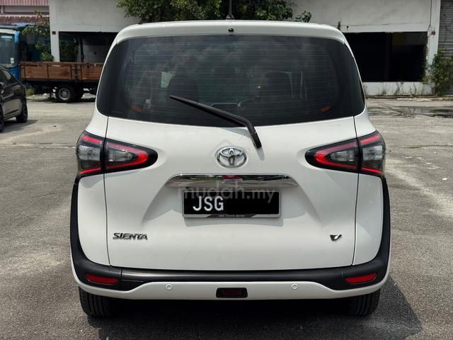 2018 Toyota SIENTA 1.5 V (A) - 4
