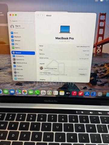 MacBook Pro 13inch silver - photo 3 of 4