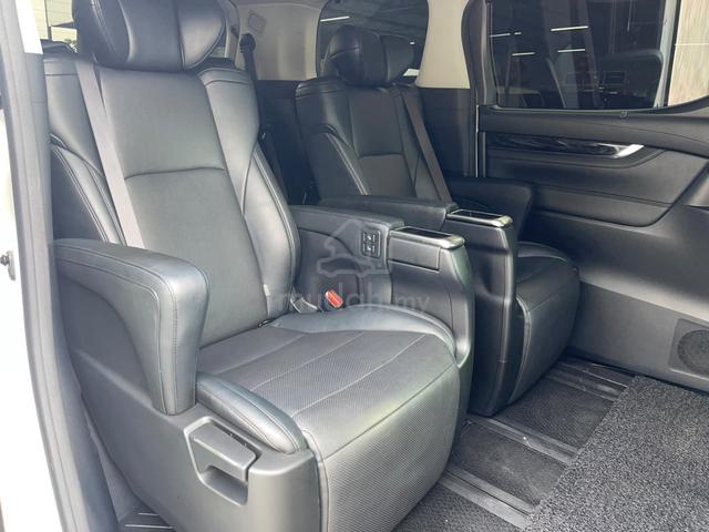 TOYOTA ALPHARD 2.5 SC FACELIFT🌟Sunroof Pilot Seat - 4