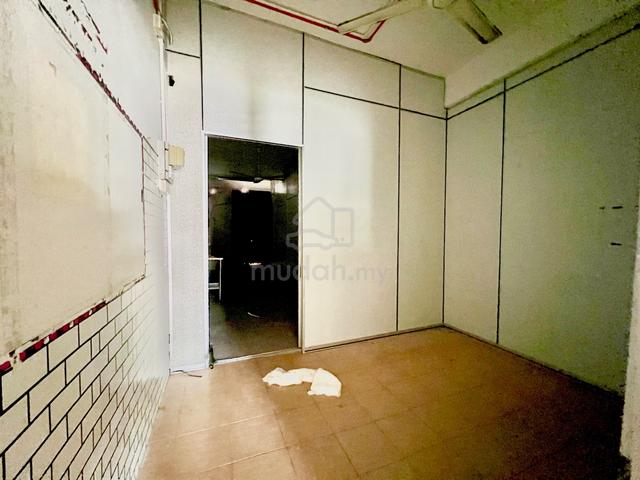 Shoplot for rent in Taiping 4