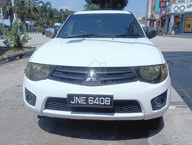 2012 Mitsubishi TRITON 2.5 LITE KA4TNJNMFR (M) - 3