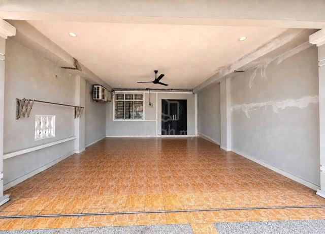 Single Storey Terrace House,Bandar Putra Kulai,For Sale!! 1