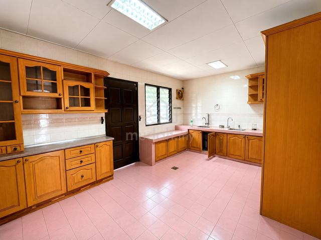1.5 Storey Terrace House (Corner) for Rent @ USJ 12 Subang Jaya 1