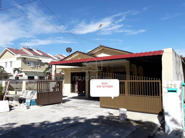 House for Sale at bercham timur 1