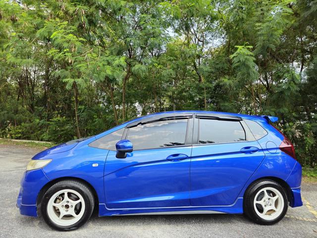 Honda CIVIC 1.8 (A) 1 OWNER FAST DELIVERY - 2