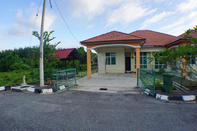 Rumah Semi D Setingkat fully furnished utk disewa 1